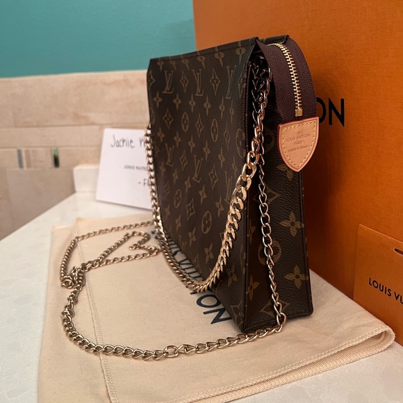 SOLD Louis Vuitton Monogram Discontinued Toiletry 26 - Picture 3 of 17
